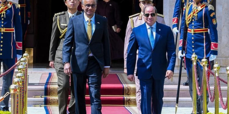 الرئيس عبد الفتاح السيسي يستقبل رئيس سنغافورة لتعزيز العلاقات الثنائية