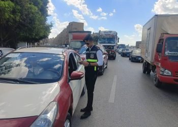 محافظ الدقهلية يتابع حملة مشتركة للكشف عن المخدرات والمخالفات المرورية بالمنصورة