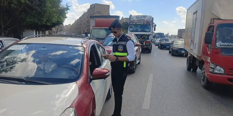 محافظ الدقهلية يتابع حملة مشتركة للكشف عن المخدرات والمخالفات المرورية بالمنصورة