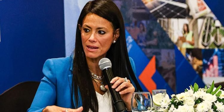 وزيرة التخطيط: خططنا تشمل استكمال المشروعات الصحية وتوسيع مظلة التأمين الصحي الشامل