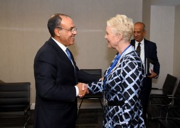 وزير الخارجية يبحث مع برنامج الغذاء العالمي تعزيز الأمن الغذائي ودعم غزة