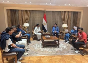 وزير الشباب والرياضة يبحث التعاون المشترك مع شقيقة أمير الكويت في مجال الرياضة النسائية