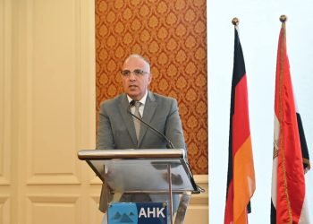 وزير الري: مشروعات حماية الشواطئ والسيول تعزز مواجهة التغيرات المناخية