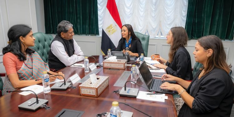 وزيرة التضامن الاجتماعي تبحث تعزيز التعاون الاقتصادي والحرفي مع الهند