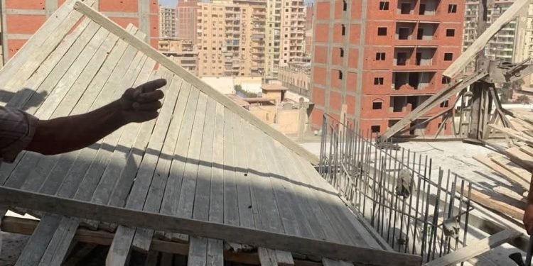 إزالة 27 عمارة مخالفة بالمحلة وإحالة مسؤولين للنيابة بتوجيهات وزيرة التنمية المحلية