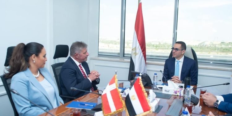وزير الاستثمار: شراكات متنوعة مع الدنمارك في الصناعة والطاقة والزراعة