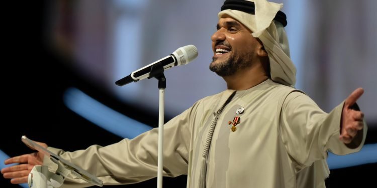 حسين الجسمي يقدم اللون المصري بروح عصرية في أغنية “أجمل خلق الله”