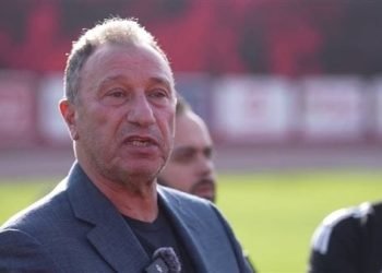 “الكورة مش أسماء بس”.. رسائل قوية من الخطيب للاعبي الأهلي قبل مباراة إنبي