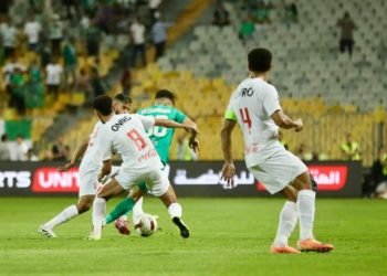 الزمالك يتقدم على المصري بهدف في الشوط الأول