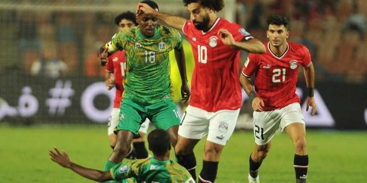 وزير الشباب والرياضة يعلن إقامة مباراة مصر وجيبوتي في المغرب