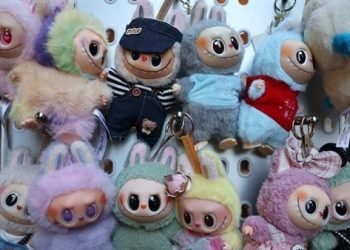 انهيار أسعار دمى لابوبو لتصل إلى 75 جنيهًا