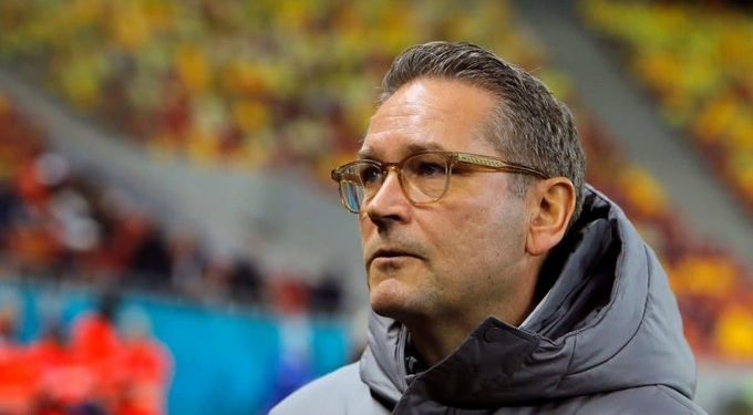 مدرب الأهلي المنتظر على أعتاب تدريب بوجون شتشين البولندي