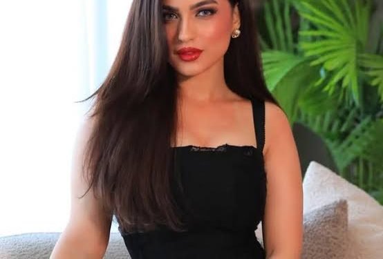 حاولت تنهي حياتها.. ياسمين عز تكشف تفاصيل صادمة عن فتاة الوراق