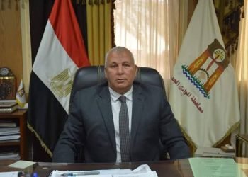 محافظ الوادي الجديد: اعتماد 4 مدارس بالخارجة وباريس من قبل هيئة ضمان جودة التعليم