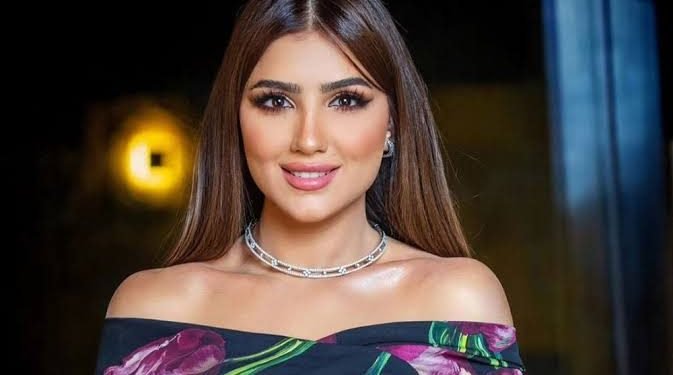 مي عمر توجه رسالة صادمة لأحد المشاهير: فزلكة وتنظير ومفكر نفسه رقم واحد!