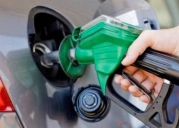قرار مفاجئ من الحكومة بشأن أسعار البنزين اليوم