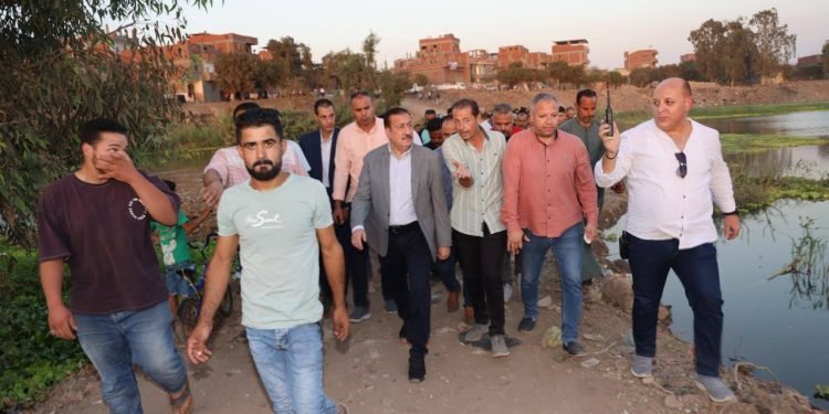 محافظ المنوفية يتابع تداعيات فيضان النيل بجزيرة أبو داوود ويوجه بقرارات عاجلة