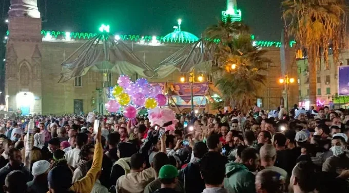 بسبب المولد.. منع زيارات السائحين إلى خان الخليلي والحسين غدًا