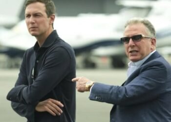 مبعوثا ترامب في شرم الشيخ على هامش محادثات غزة (صور)