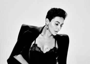 مهرجان الجونة.. ميس حمدان تفاجئ الجمهور بحلاقة شعرها بالكامل