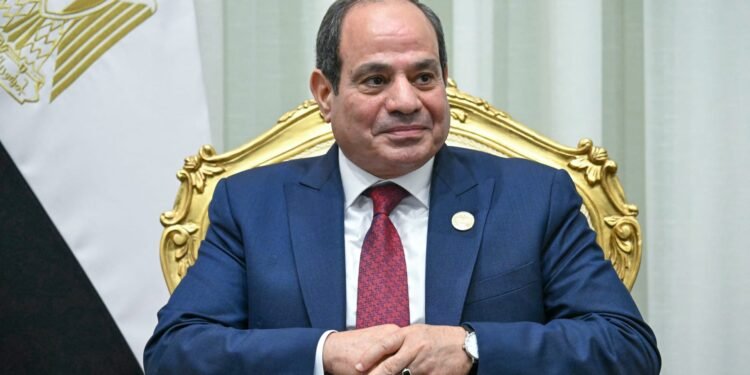 السيسي يبحث مع رئيس وزراء النرويج تنفيذ اتفاق شرم الشيخ وإعادة إعمار غزة