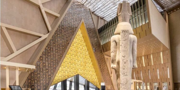 الحكومة: استعدادات مكثفة لافتتاح المتحف المصري الكبير قريبًا