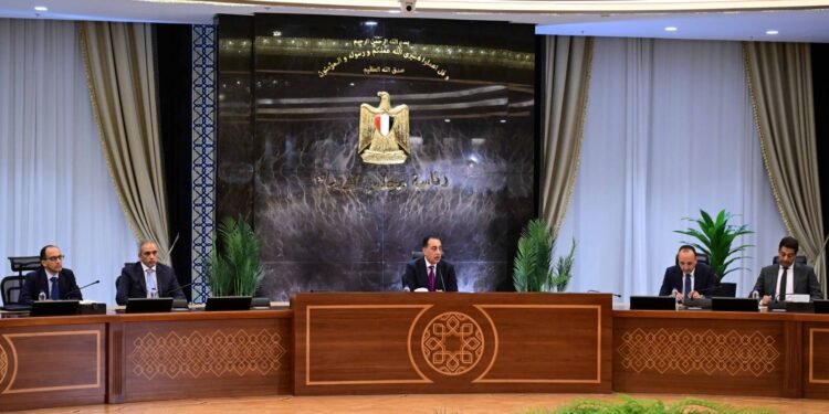 رئيس الوزراء: الحكومة على الحياد التام من جميع مرشحي الانتخابات