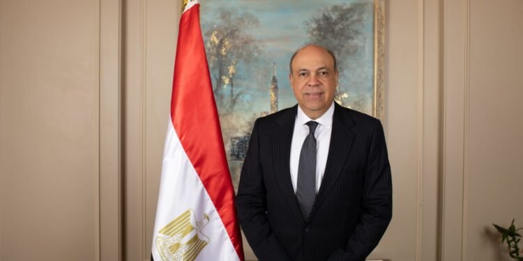 وزير الطيران المدني: المطارات المصرية ملك للدولة ولن تُباع والشراكة مع القطاع الخاص للتطوير فقط