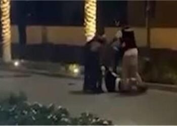 التحقيق مع الملاكم المتهم بإصابة أسرة كاملة داخل كمبوند بيفرلي هيلز