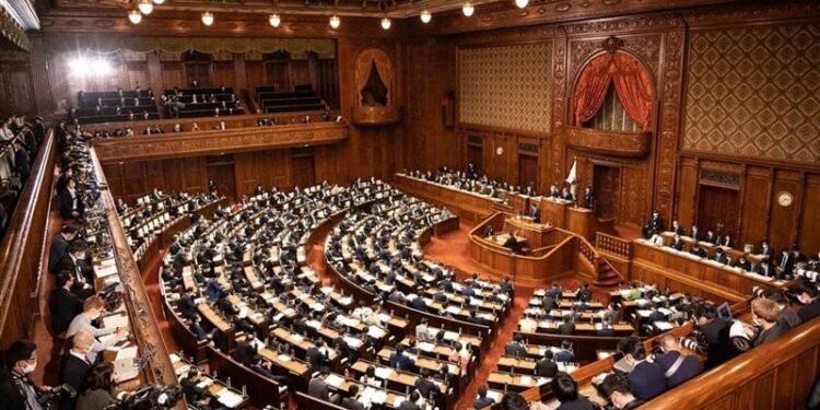 اليابان على أعتاب منعطف تاريخي.. ساناي تاكايتشي تقترب من أن تصبح أول رئيسة وزراء للبلاد