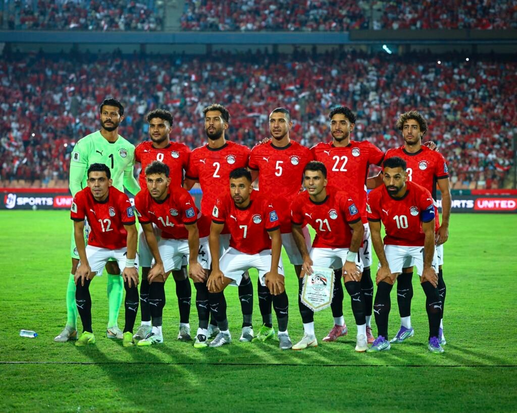 اتحاد الكرة يكشف حقيقة سفر أفراد إضافيين مع بعثة منتخب مصر في كأس العالم