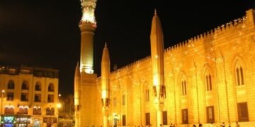 مواقيت الصلاة اليوم الجمعة 15 مايو 2026 في محافظات مصر