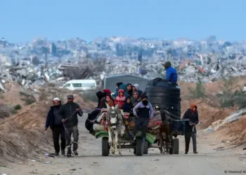 بدء عملية تبادل الأسرى بين إسرائيل وحماس صباح الاثنين