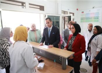 جولة نائب وزير الصحة في الإسكندرية لتفقد المنشآت الصحية وتعزيز الخدمات الطبية
