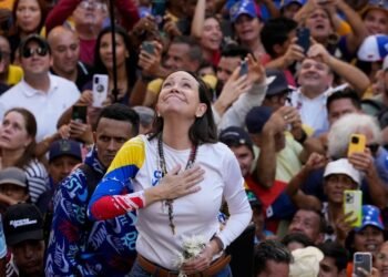 الفنزويلية ماريا كورينا ماشادو تفوز بنوبل للسلام 2025