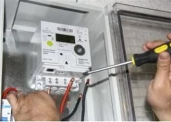 بتهمة سرقة تيار كهربائي داخل شقته بالمحلة الكبرى.. غرامة بـ111 ألف جنيه على نجم غزل المحلة السابق