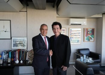 وزير الخارجية يزور معهد العالم العربي في باريس