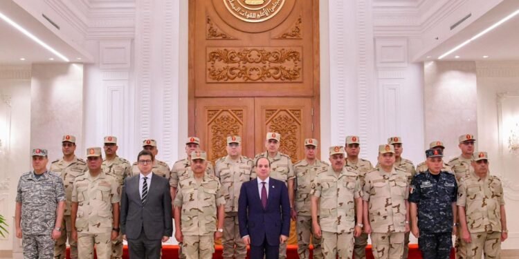 السيسي يترأس اجتماع المجلس الأعلى للقوات المسلحة احتفالًا بذكرى نصر أكتوبر المجيد
