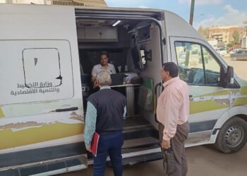 محافظ الدقهلية يوجه بحل فوري لأي معوقات تواجه المواطنين داخل المراكز التكنولوجية