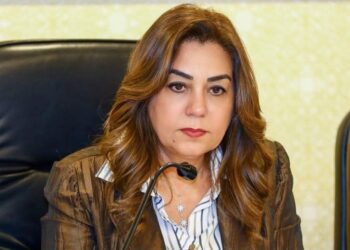 وزيرة التنمية المحلية تتابع مع المحافظين تطبيق تعريفة الركوب الجديدة بعد زيادة أسعار الوقود