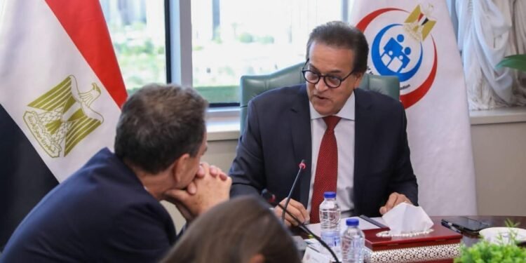 وزير الصحة يتفق مع السفير الفرنسي على خطة مشتركة لتقديم المساعدات الإنسانية وإعمار القطاع الصحي بغزة