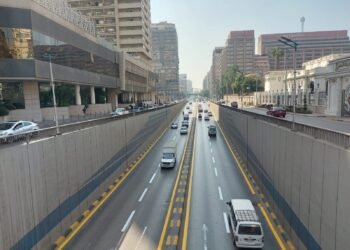 محافظة الجيزة تتزين لاستقبال زوار المتحف المصري الكبير