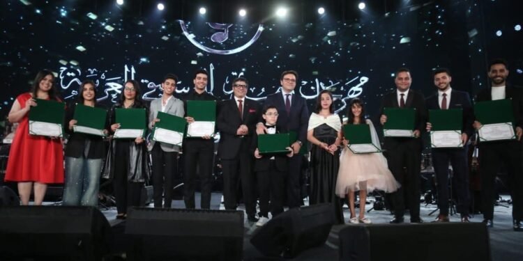 إسدال الستار على فعاليات الدورة الـ33 لمهرجان ومؤتمر الموسيقى العربية بحفل كامل العدد