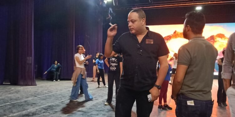 تامر عبدالمنعم يُشرف على احتفالية أكتوبر.. وعلي الحجار يُقدم مفاجآت فنية على مسرح البالون الليلة