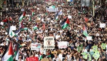 آلاف المتظاهرين يخرجون إلى شوارع العواصم الأوروبية دعمًا للشعب الفلسطيني