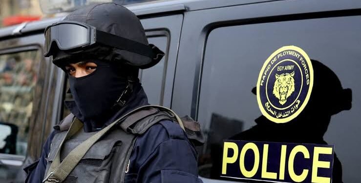 القبض على المتهم باستخدام أخبار صفحة وزارة الداخلية في مقاطع مفبركة بالقاهرة
