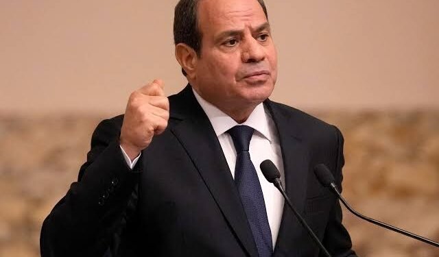 السيسي لرئيس وزراء الكويت: نرحب بكل الاستثمارات الكويتية ونوفر التسهيلات للمستثمرين