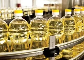 وزارة التموين تطرح عبوات زيت خليط 700 مللي