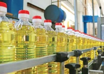 من 1 ديسمبر.. التموين تطرح عبوة زيت تمويني جديدة 1.5 لتر بسعر 56 جنيهًا