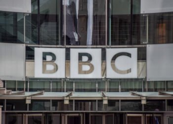 استقالة المدير العام والرئيسة التنفيذية لـ "بي بي سي" بعد جدل تعديل خطاب ترامب